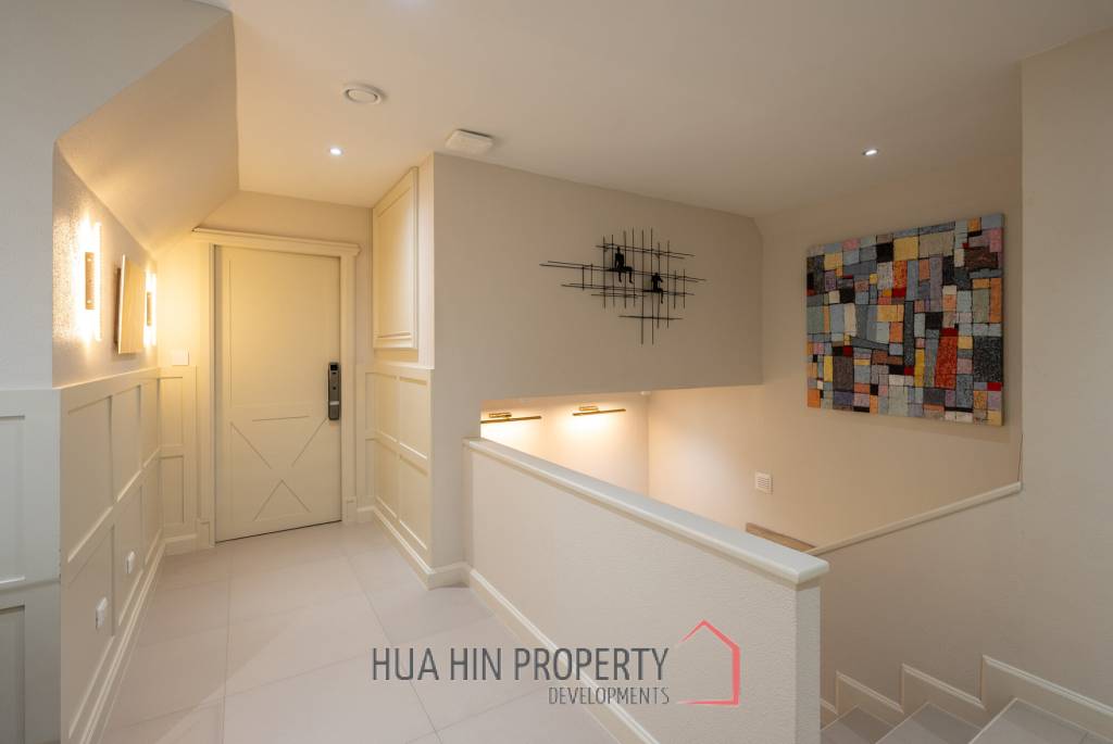 Beautifully renovated unique property on a huge plot