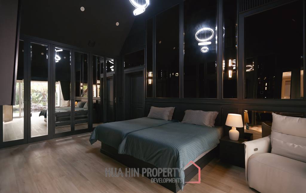Beautifully renovated unique property on a huge plot