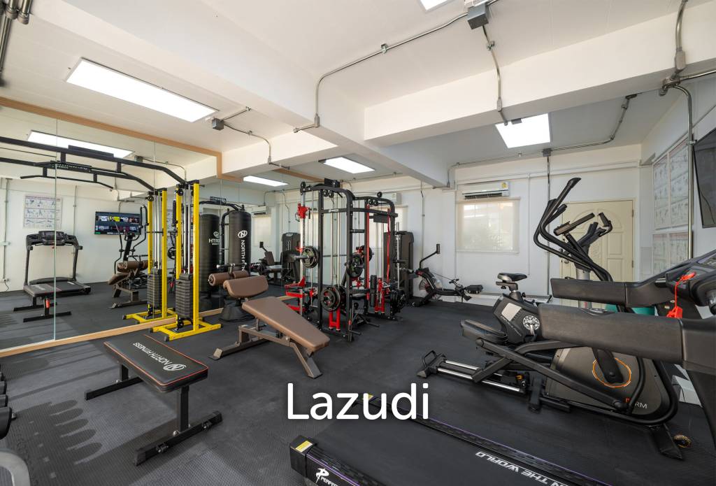 Beautifully renovated unique property on a huge plot
