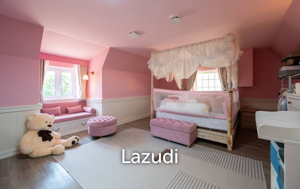 Beautifully renovated unique property on a huge plot