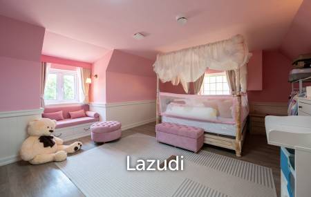 Beautifully renovated unique property on a huge plot