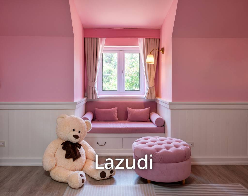 Beautifully renovated unique property on a huge plot