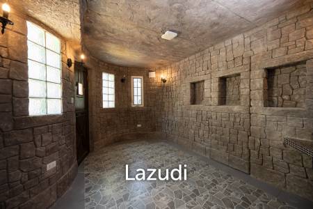 Beautifully renovated unique property on a huge plot