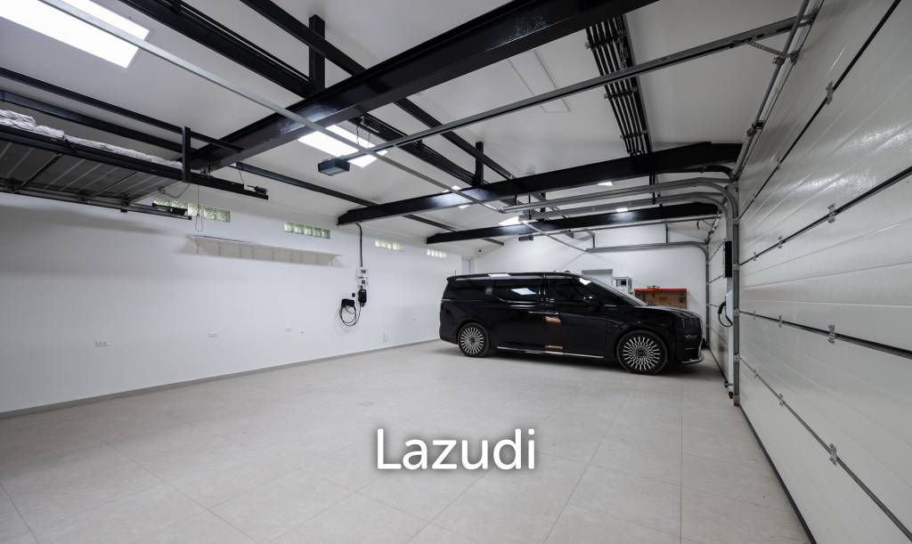 Beautifully renovated unique property on a huge plot