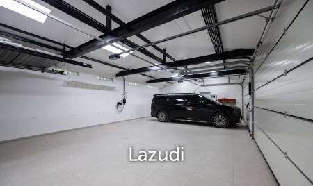 Beautifully renovated unique property on a huge plot