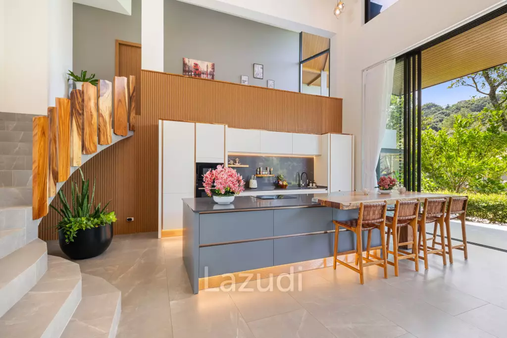 Stunning 4-Bedroom Tropical Villa with Family Entertainment Facilities - Near Fisherman’s Village