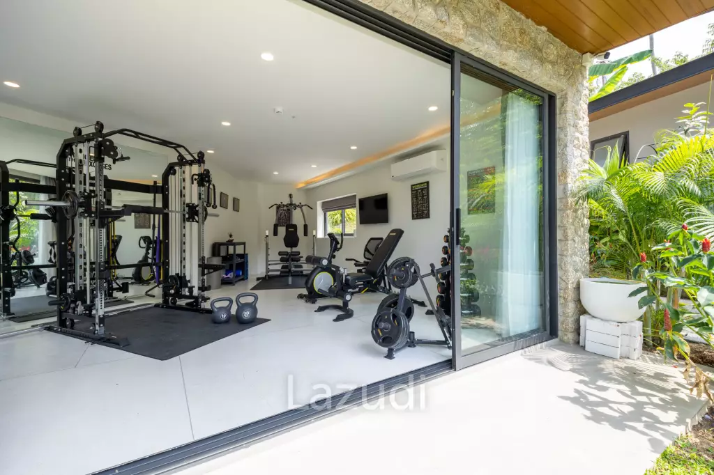 Stunning 4-Bedroom Tropical Villa with Family Entertainment Facilities - Near Fisherman’s Village