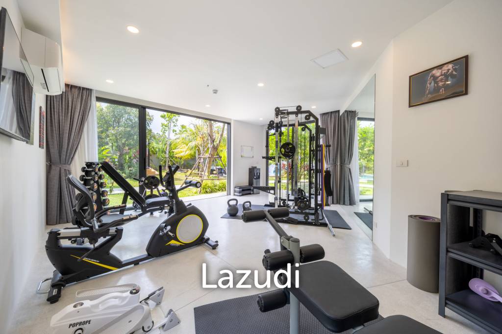 Stunning 4-Bedroom Tropical Villa with Family Entertainment Facilities - Near Fisherman’s Village