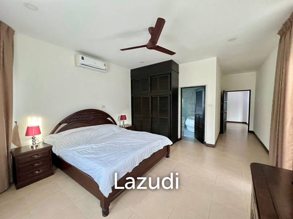 Grand 2-Story Luxury Pool Villa Near Maprachan Lake