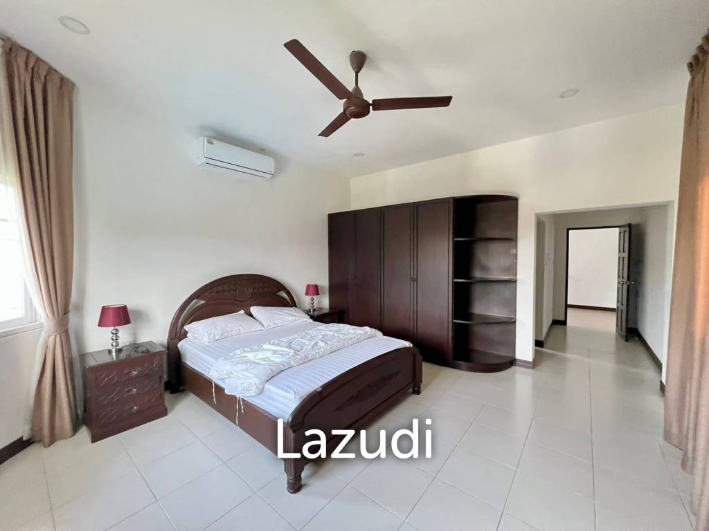 Grand 2-Story Luxury Pool Villa Near Maprachan Lake