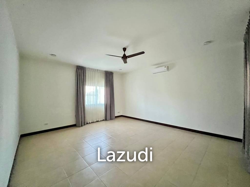 Grand 2-Story Luxury Pool Villa Near Maprachan Lake