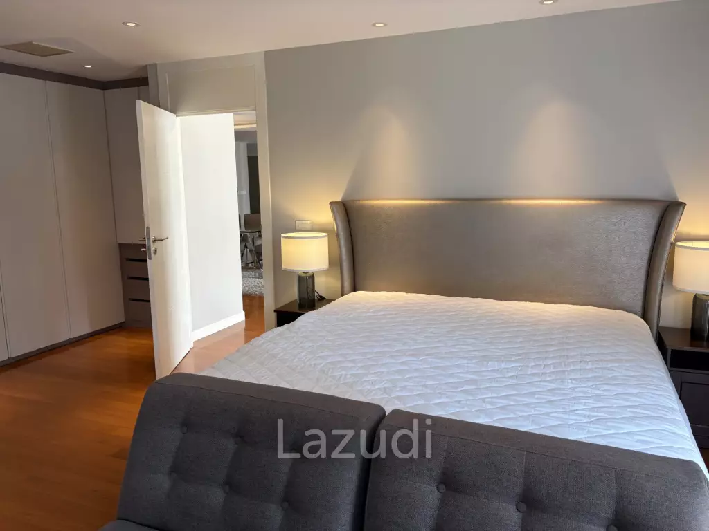 200 sqm 4 Bed 4 Bath La Citta Penthouse condo in Khlong Tan Nuea, Wattana Bangkok