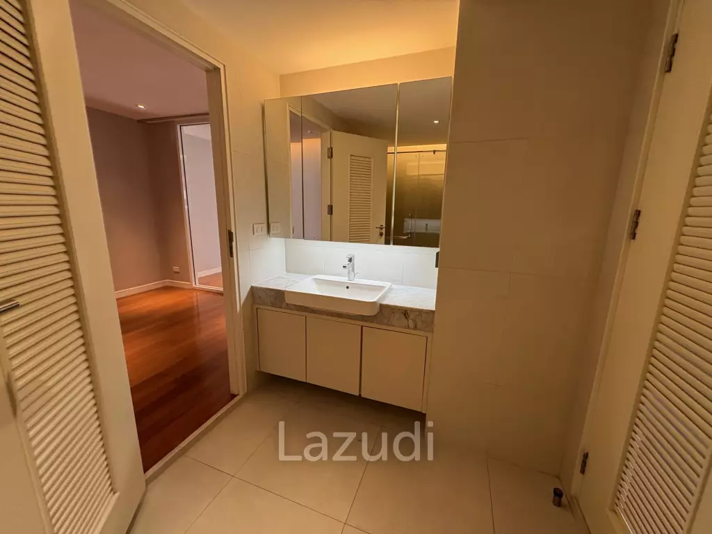 200 sqm 4 Bed 4 Bath La Citta Penthouse condo in Khlong Tan Nuea, Wattana Bangkok