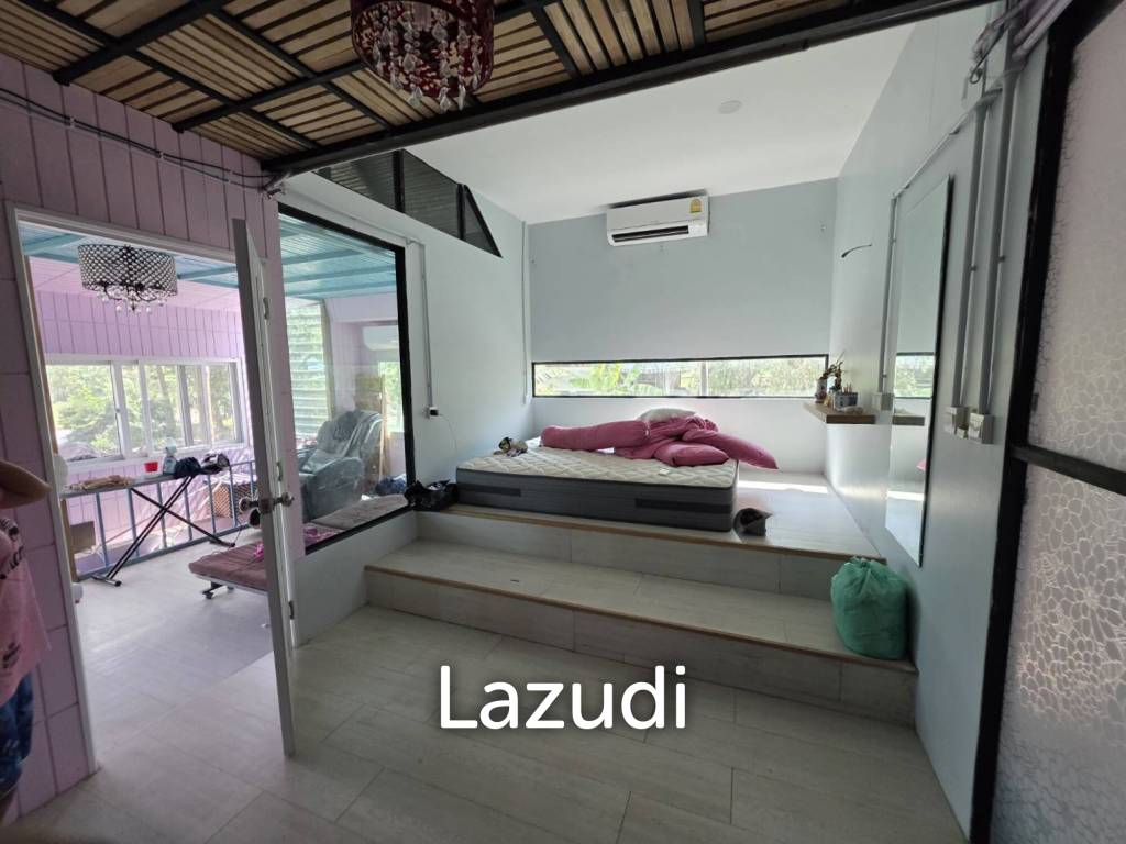Massive 14-Rai Prime Land with House in Sattahip
