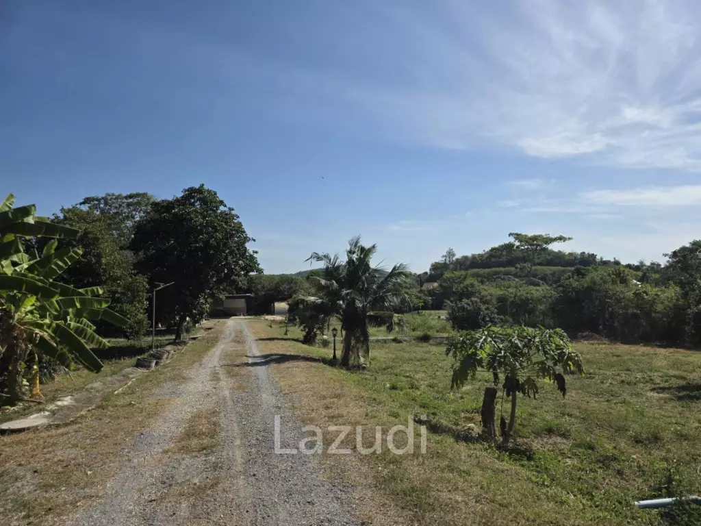 Massive 14-Rai Prime Land with House in Sattahip