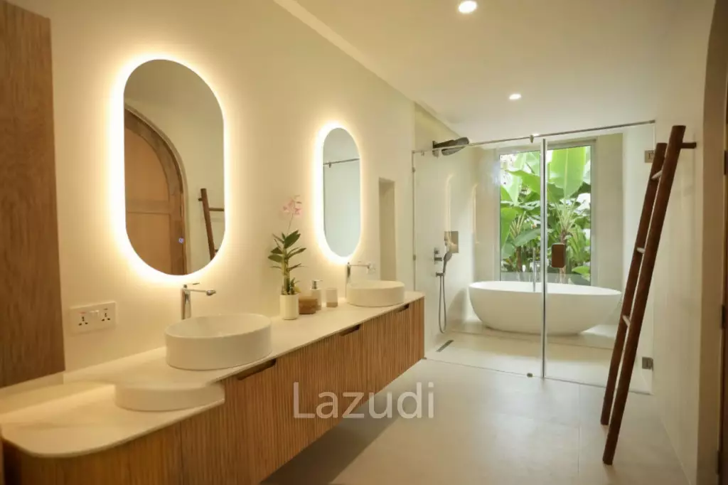 Modern 5-Bedroom Tropical Pool Villa for Sale in Cherng Talay