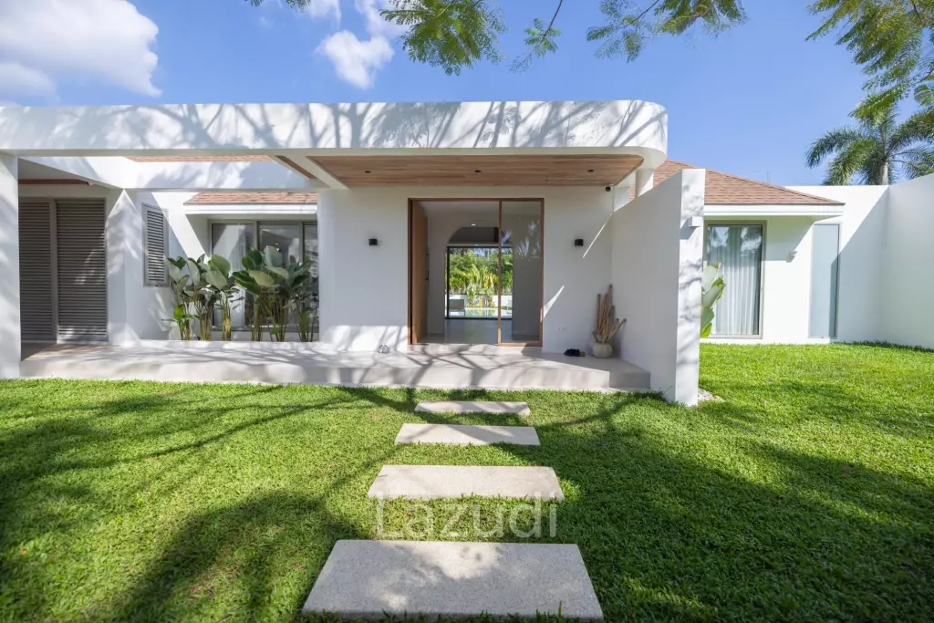 Modern 5-Bedroom Tropical Pool Villa for Sale in Cherng Talay