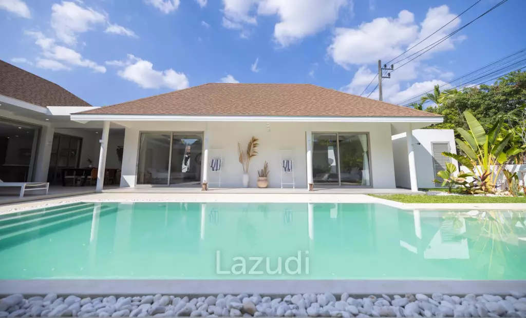 Modern 5-Bedroom Tropical Pool Villa for Sale in Cherng Talay