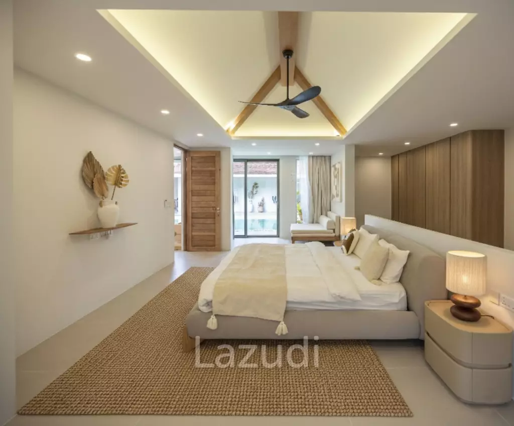 Modern 5-Bedroom Tropical Pool Villa for Sale in Cherng Talay