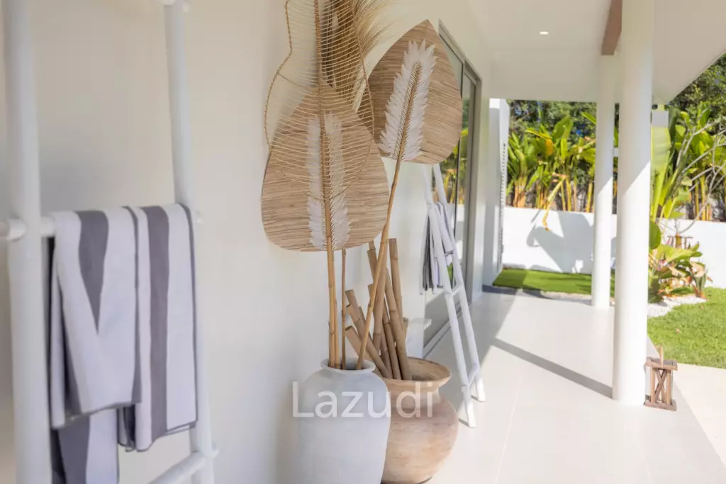 Modern 5-Bedroom Tropical Pool Villa for Sale in Cherng Talay