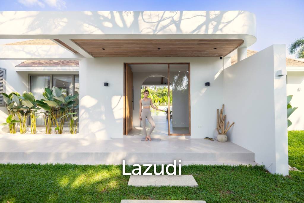 Modern 5-Bedroom Tropical Pool Villa for Sale in Cherng Talay