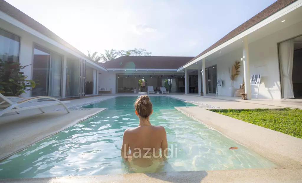 Modern 5-Bedroom Tropical Pool Villa for Sale in Cherng Talay