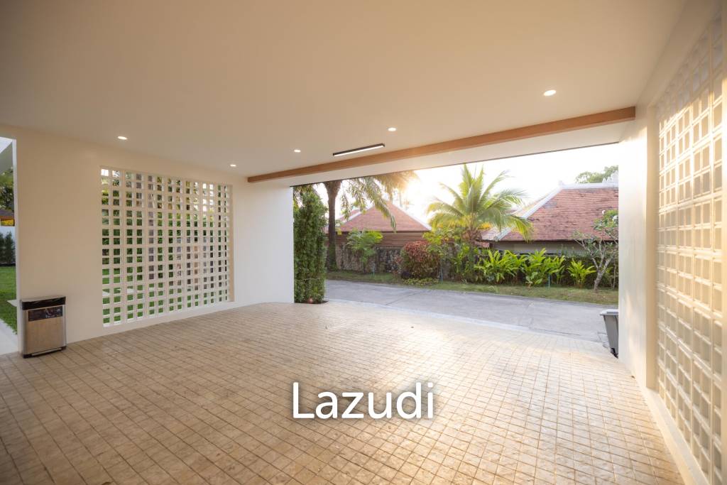 Modern 5-Bedroom Tropical Pool Villa for Sale in Cherng Talay