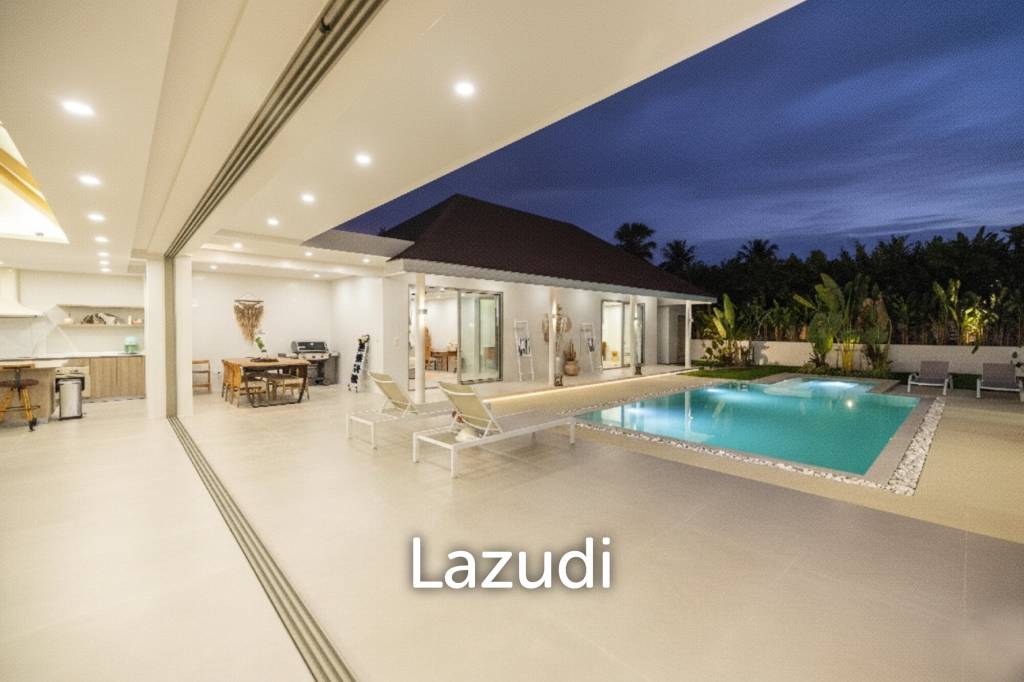 Modern 5-Bedroom Tropical Pool Villa for Sale in Cherng Talay