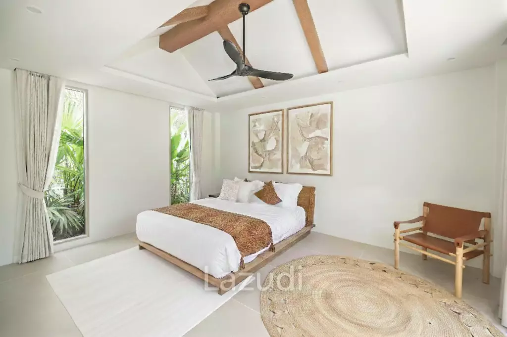 Modern 5-Bedroom Tropical Pool Villa for Sale in Cherng Talay