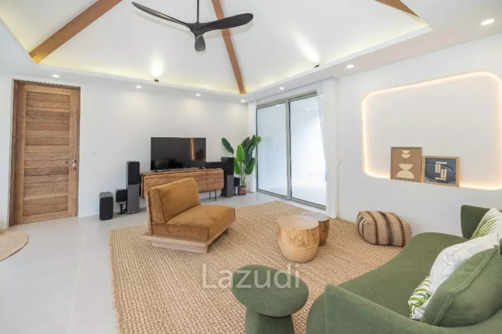Modern 5-Bedroom Tropical Pool Villa for Sale in Cherng Talay