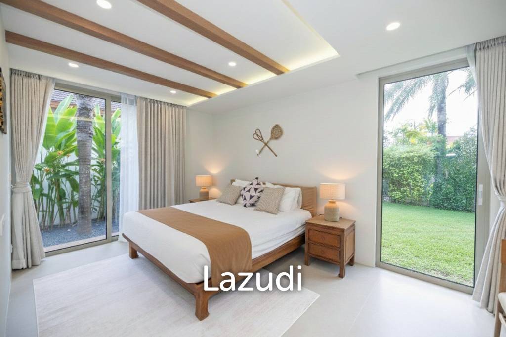 Modern 5-Bedroom Tropical Pool Villa for Sale in Cherng Talay