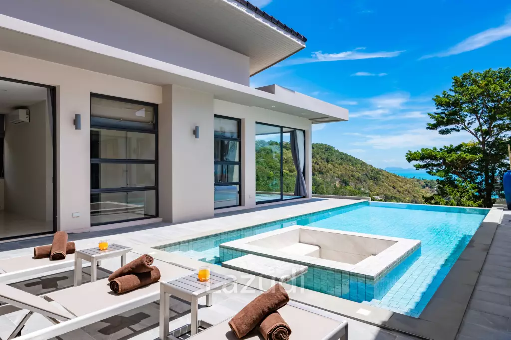 Contemporary 4-Bedroom Sea View Villa in Bang Por