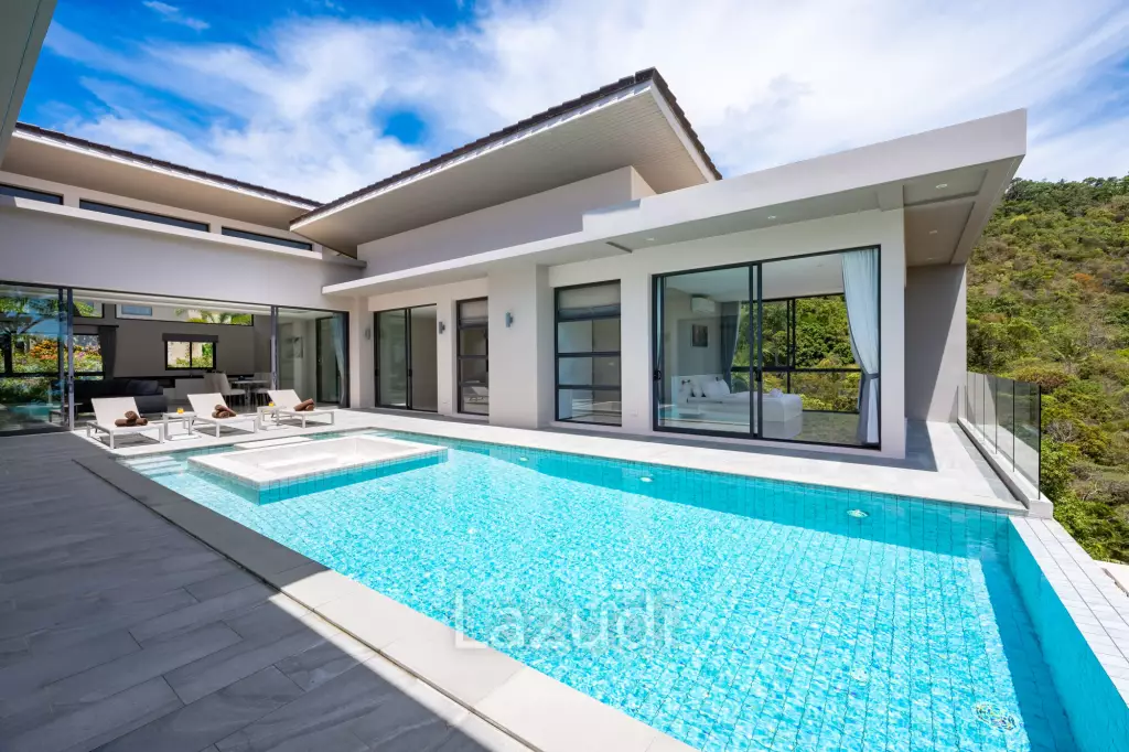 Contemporary 4-Bedroom Sea View Villa in Bang Por