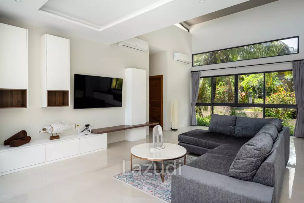 Contemporary 4-Bedroom Sea View Villa in Bang Por