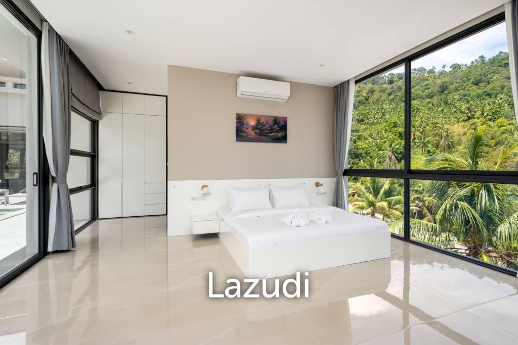 Contemporary 4-Bedroom Sea View Villa in Bang Por