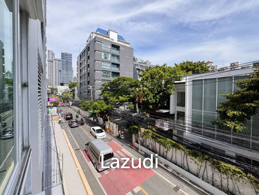 94 sqm condo Grand Heritage Thonglor in Khlong Tan Nuea Bangkok