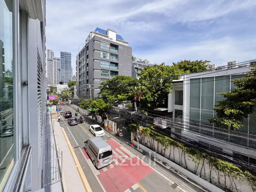 94 sqm condo Grand Heritage Thonglor in Khlong Tan Nuea Bangkok