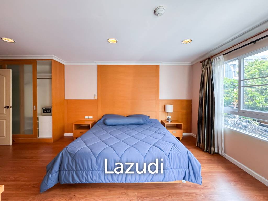 94 sqm condo Grand Heritage Thonglor in Khlong Tan Nuea Bangkok