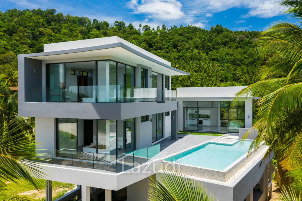 Stunning 4-Bedroom Villa in Peaceful Bang Por
