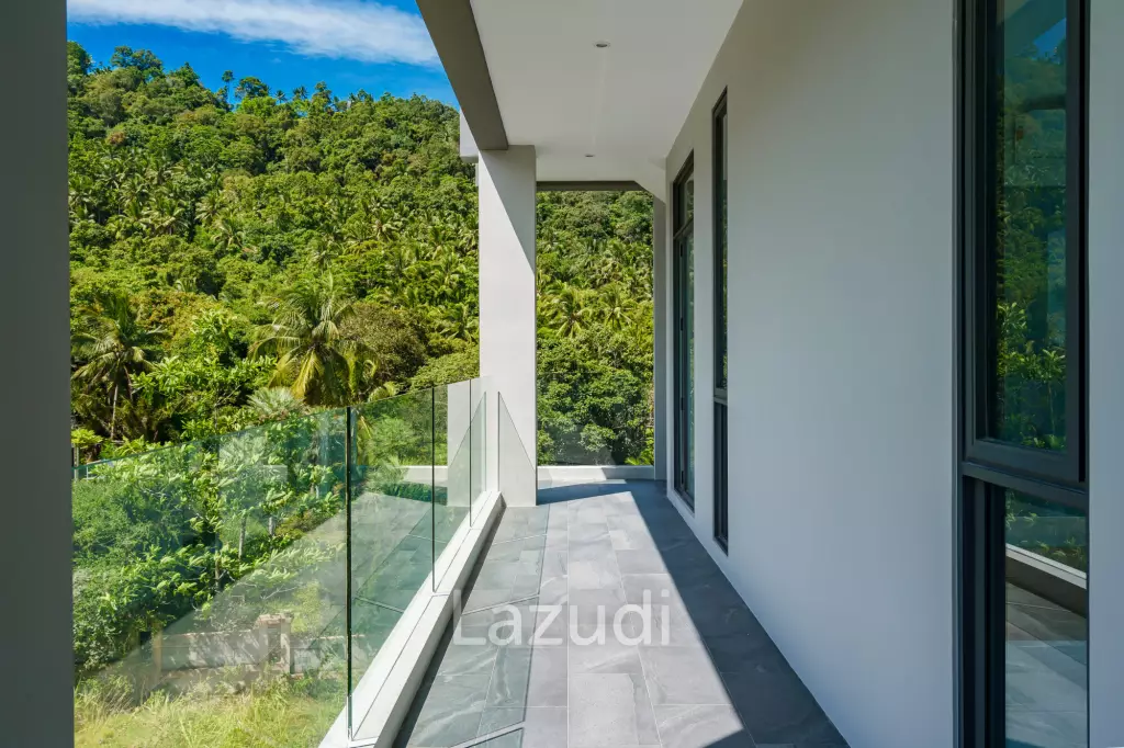 Stunning 4-Bedroom Villa in Peaceful Bang Por