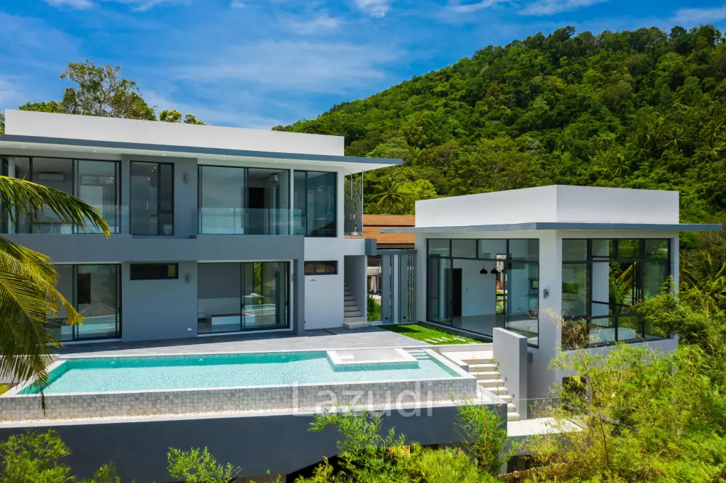 Stunning 4-Bedroom Villa in Peaceful Bang Por