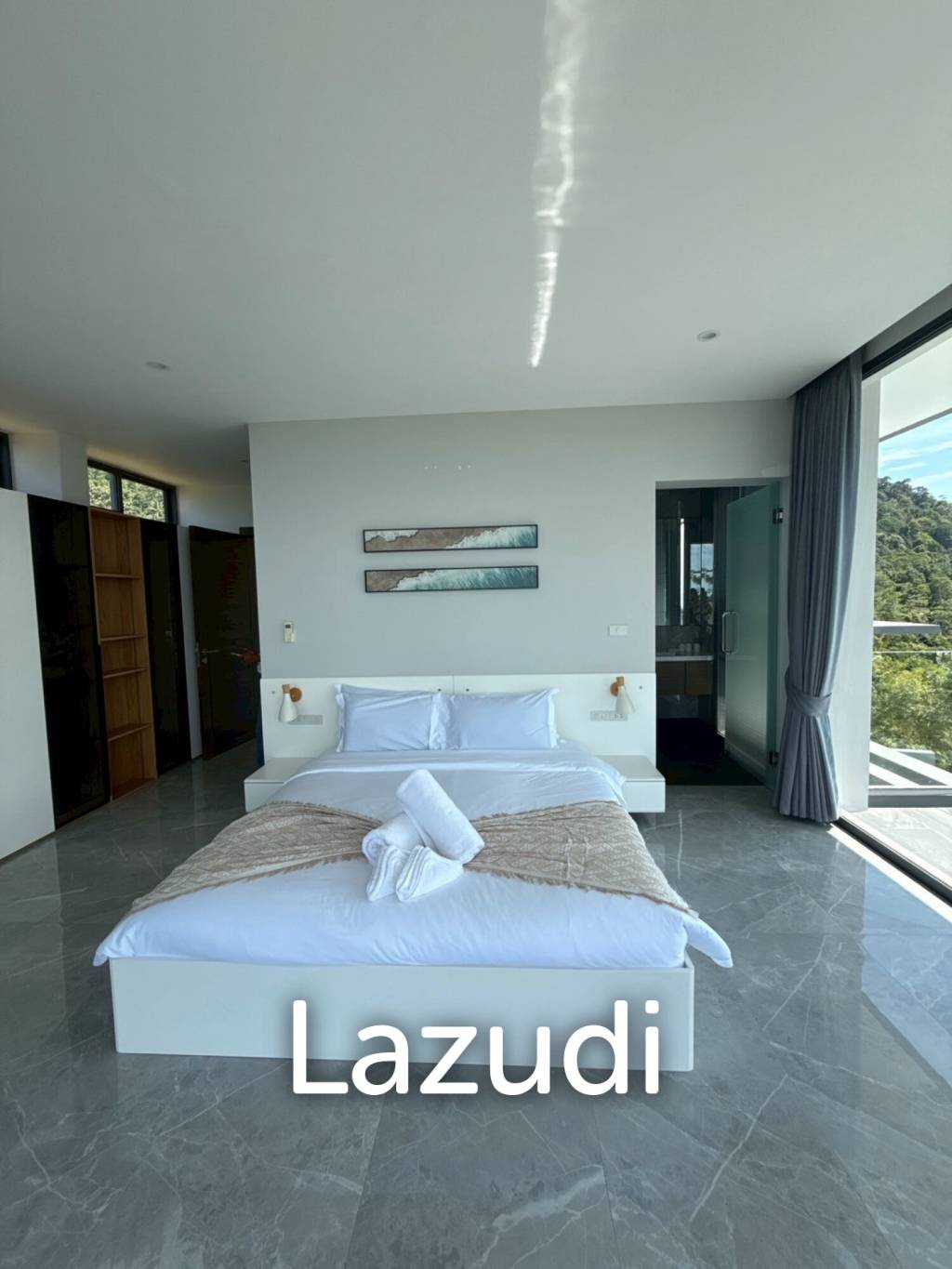 Stunning 4-Bedroom Villa in Peaceful Bang Por