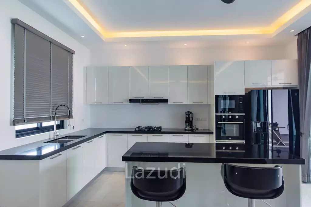250 sqm modern pool villa in Hin Lek Fai Hua Hin