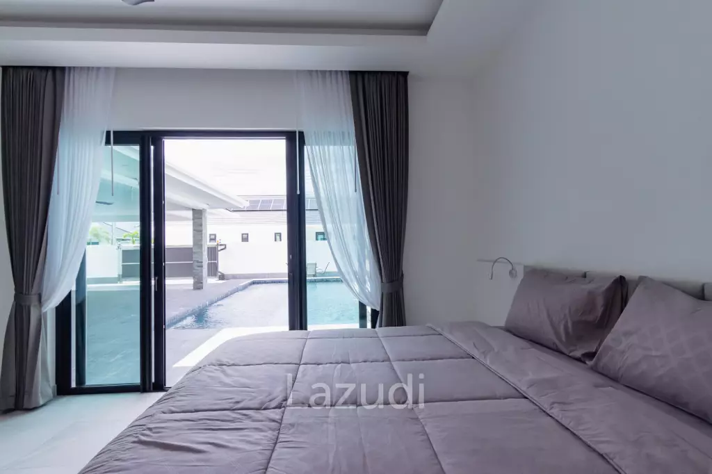 250 sqm modern pool villa in Hin Lek Fai Hua Hin