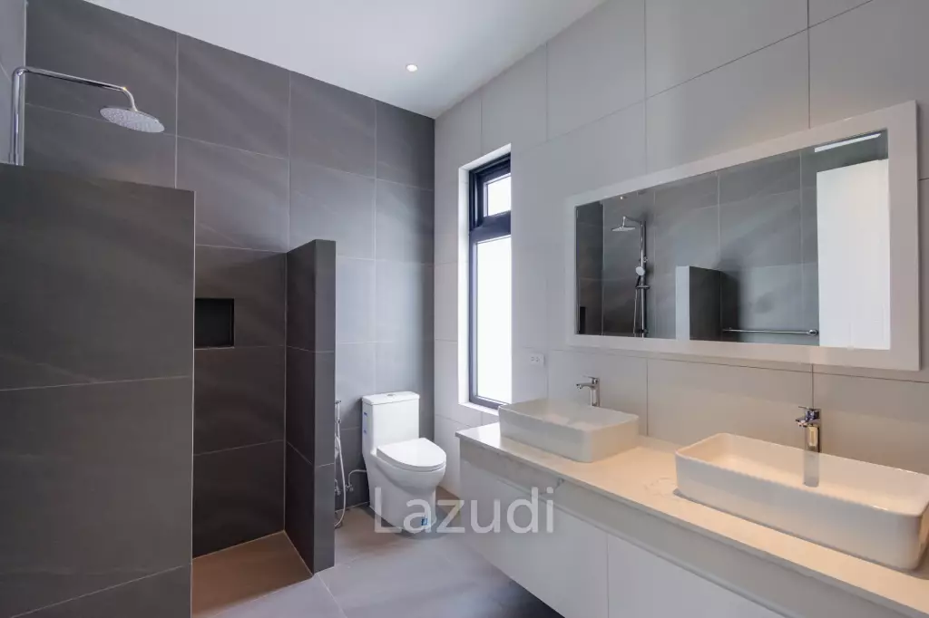 250 sqm modern pool villa in Hin Lek Fai Hua Hin