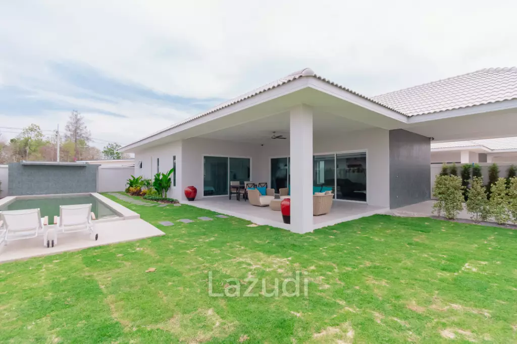 195 sqm modern pool villa in Thap Tai Hua Hin MeeDee Homes