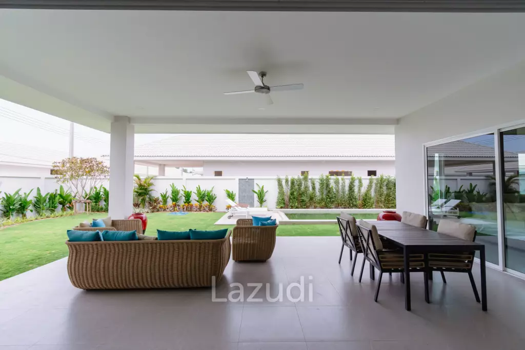 195 sqm modern pool villa in Thap Tai Hua Hin MeeDee Homes