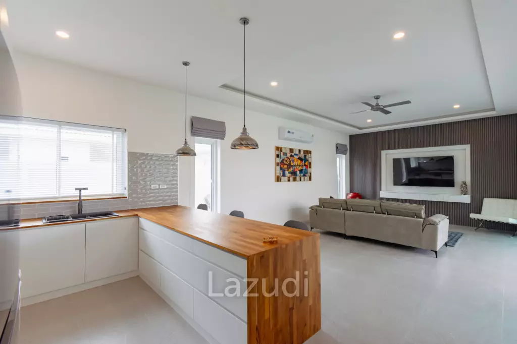 195 sqm modern pool villa in Thap Tai Hua Hin MeeDee Homes