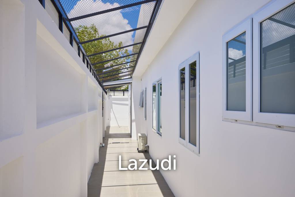 Signature Ultra-Modern Pool Villa near Maprachan Lake
