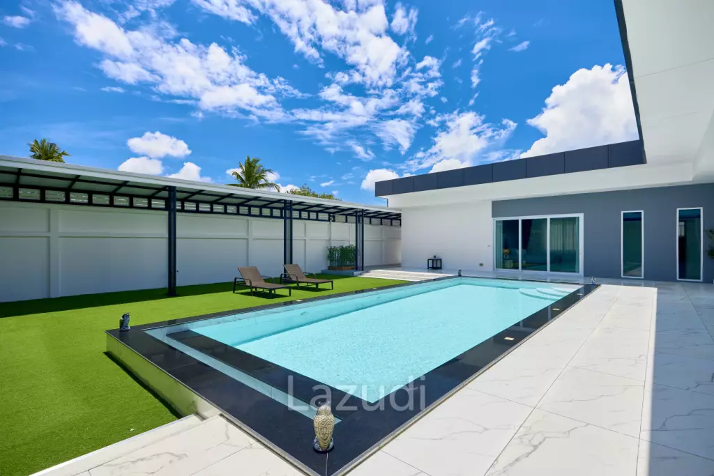 Signature Ultra-Modern Pool Villa near Maprachan Lake